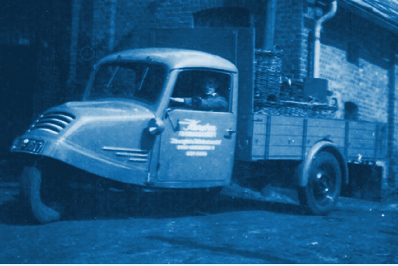 Historischer dreirädriger Tempo-Transporter des Fuhrgeschäfts Karsten in Stade